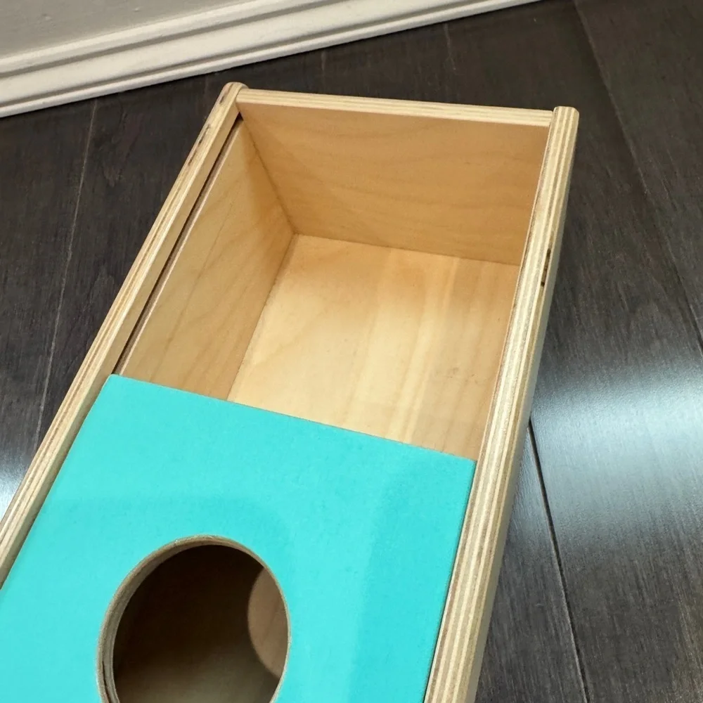 Lovevery Sliding Top BoxThe Thinker Kit Wooden Fine Motor Toy Box Baby Toddler
